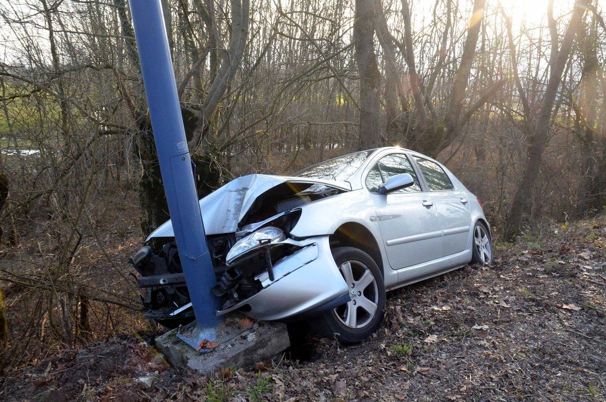 Deux sorties de route en 24 heures.