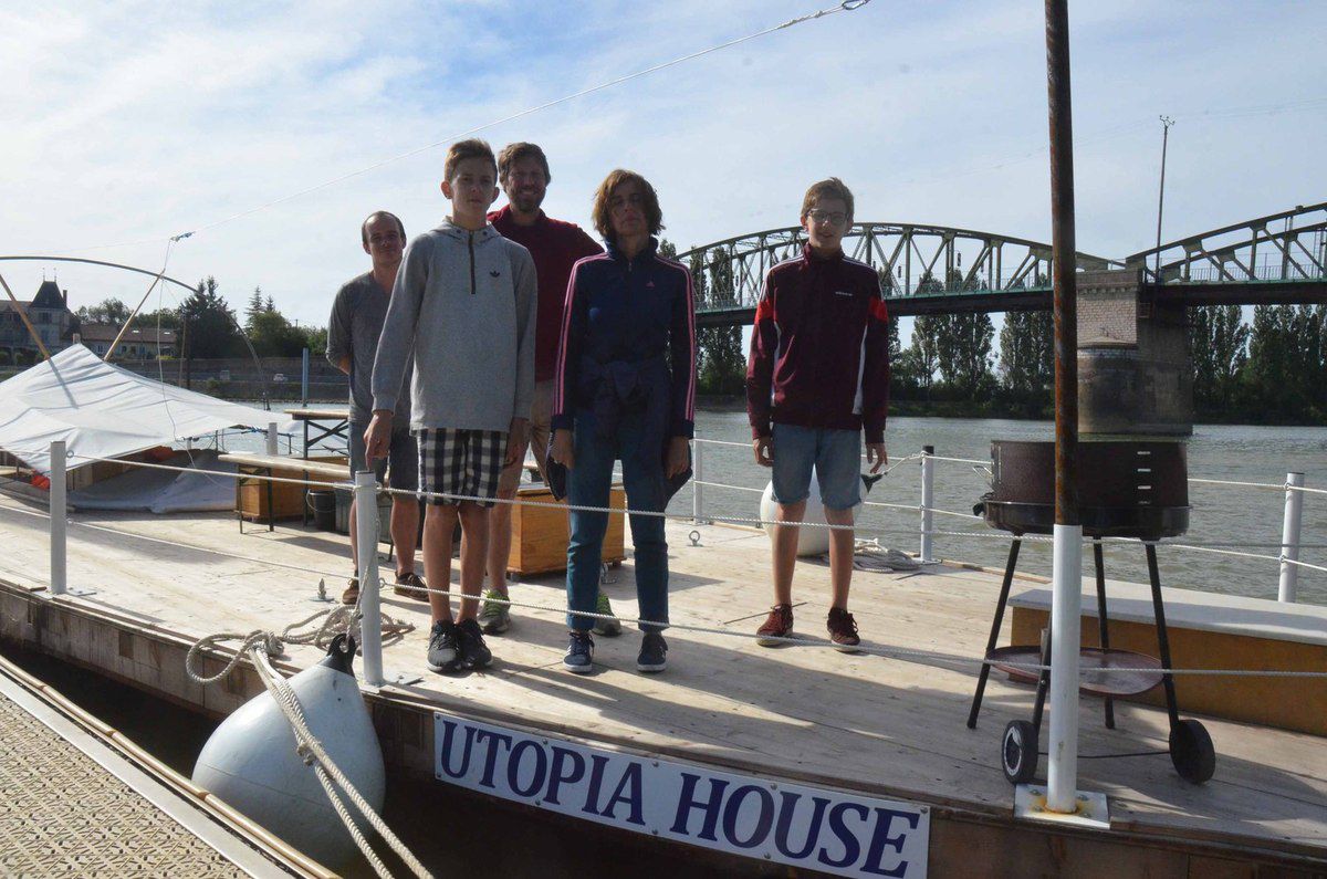 Utopia house a fait escale au club nautique pontévallois. 
