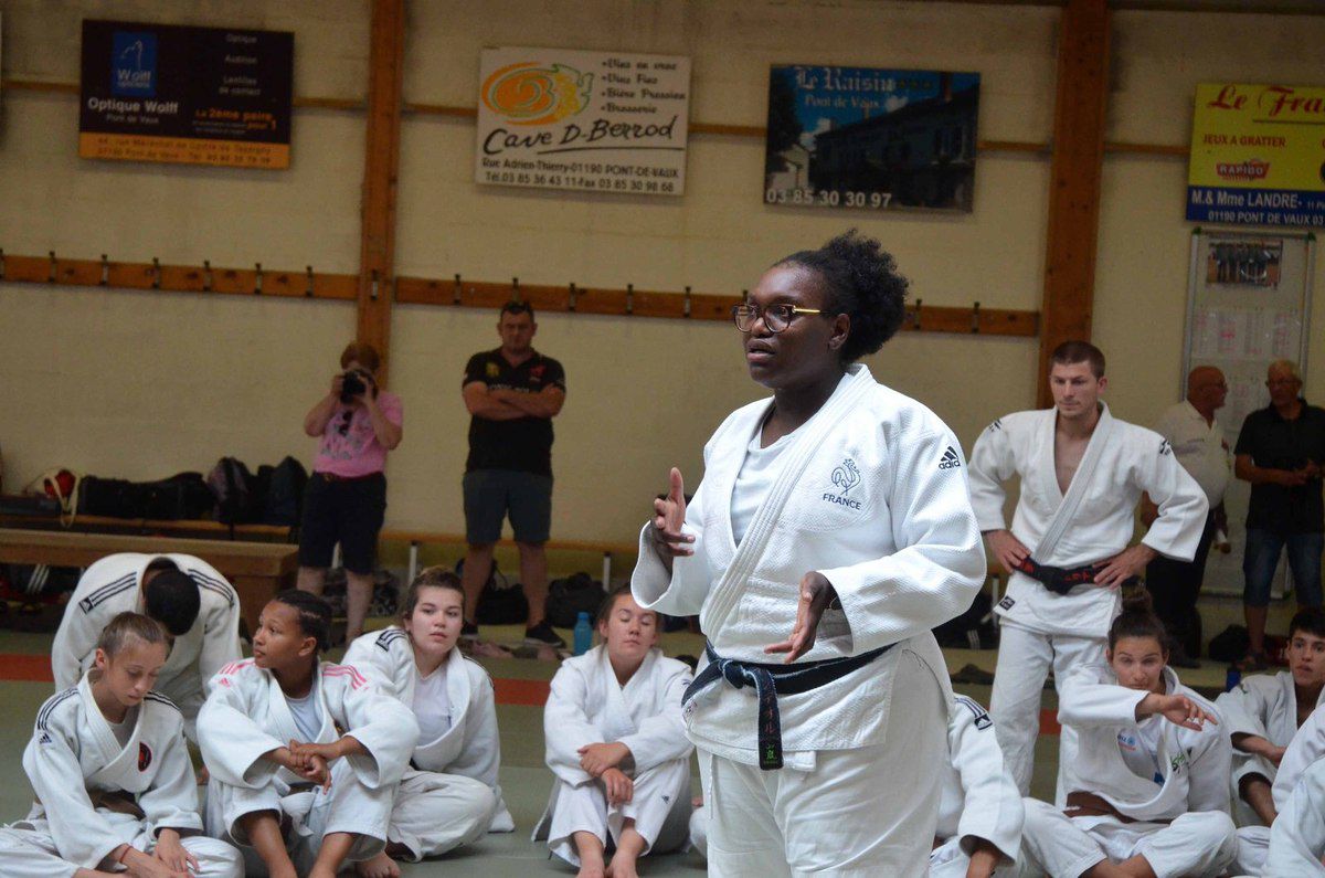 Judo : Emilie Andéol, championne olympique, a animé un entraînement. 