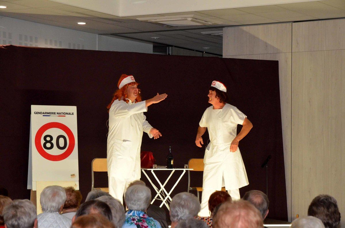 Le spectacle humoristique donné par Saint-Béaal a fait le plein.