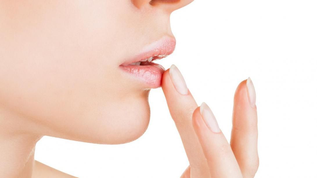 Remèdes de grand-mère : soigner des lèvres gercées avec des produits naturels (source photo @gael.be)