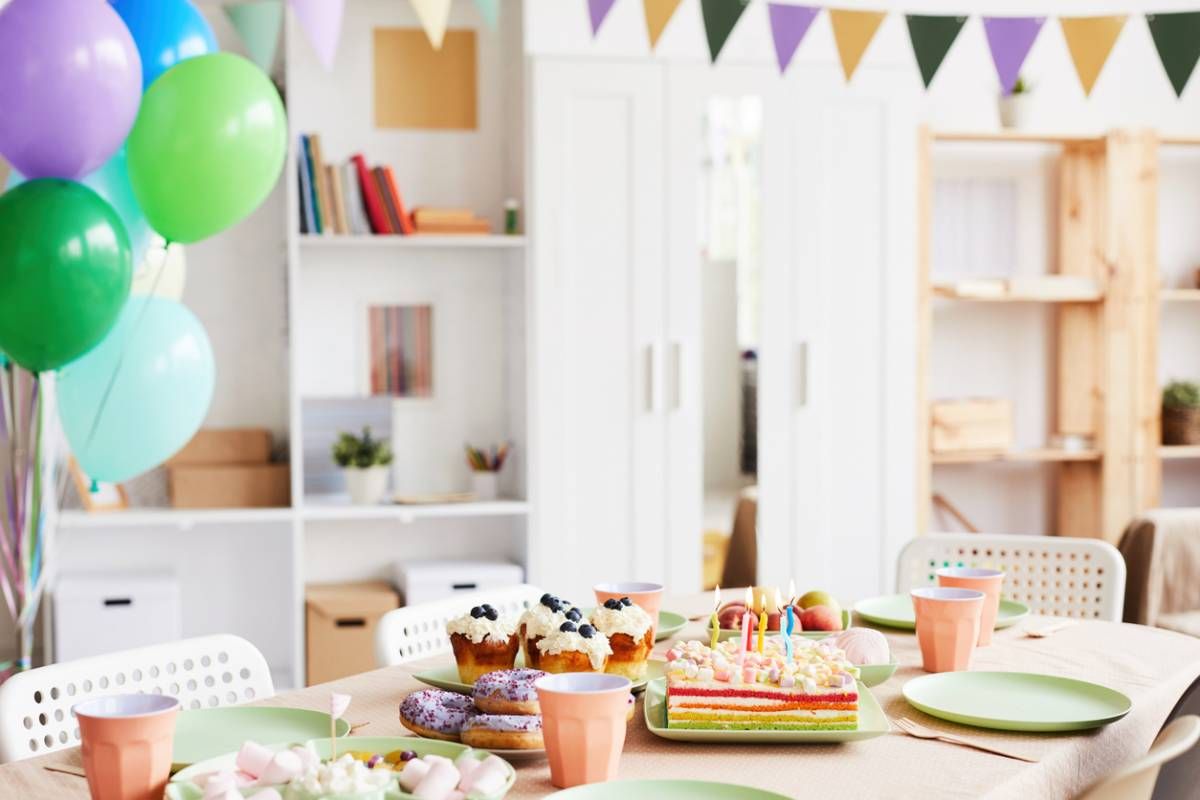 Preparer La Decoration De La Salle Des Fetes Pour Un Anniversaire Copines Mamans Et Femmes Tres Actives Preparer La Decoration De La Salle Des Fetes Pour Un Anniversaire Copines Mamans Et Femmes Tres Actives