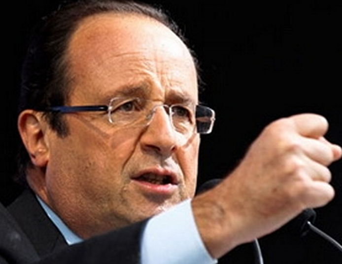 Défilé du 14 juillet 2015 : François Hollande hué et sifflé malgré des interpellations préventives