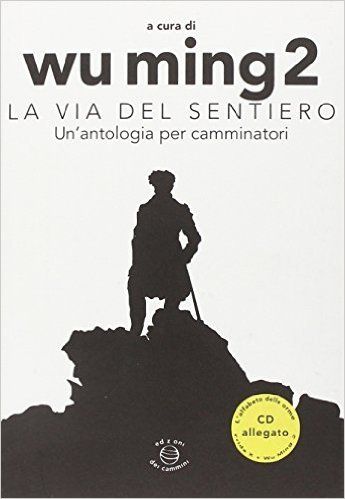Un excursus letterario che rivela come quello del camminare sia sempre stato un tema centrale nella poetica di scrittori e saggisti di grande calibro. Al semplice esercizio fisico si associano di continuo riflessioni intellettuali sulla condizione umana e sui suoi mutamenti nel corso del tempo. Il paesaggio offre spunti letterari e conduce il pensiero verso strade poco battute, la bellezza della natura (o il suo decadimento a opera dell'uomo) genera associazioni, influenze originali e profonde. A ogni passo si scoprono dettagli nuovi, si impara qualcosa sul mondo e su se stessi e ogni pellegrinaggio diventa fonte di ispirazione profonda per una nuova prosa e per una nuova etica. Leggendo queste pagine ritroviamo lo spirito dei camminatori di un tempo e le loro osservazioni sono un monito e una esortazione per noi, camminatori di oggi. Il CD allegato al volume contiene la registrazione in studio di uno spettacolo intitolato "L'alfabeto delle orme", prodotto con il contributo del Festival del Camminare di Bolzano, e andato in scena per la prima volta in quella città, il 24 maggio 2014. Lo spettacolo è un reading e propone nove estratti dai testi dell'antologia, declamati in italiano, con l'accompagnamento musicale dei Frida X.