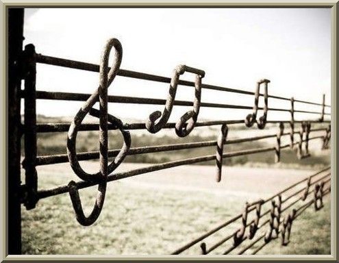 La musique est le germe de l'hypocrisie