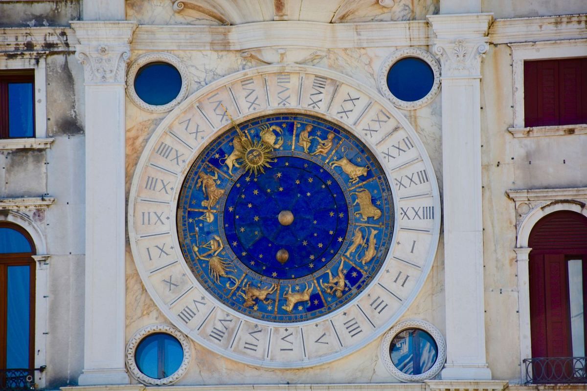 Horoscope sérieux par médium de renom