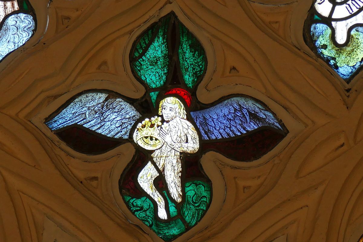 Tympan de la maîtresse vitre de 1402 de la chapelle saint-Jacques à Merléac. Photographie lavieb-aile septembre 2017.
