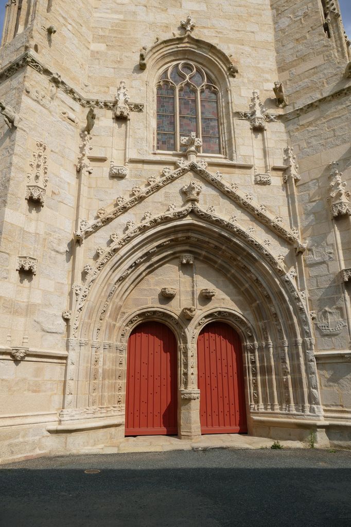 Les crossettes de la Tour-clocher de l'église Saint-Nonna de Penmarc'h. Photographie lavieb-aile septembre 2017.