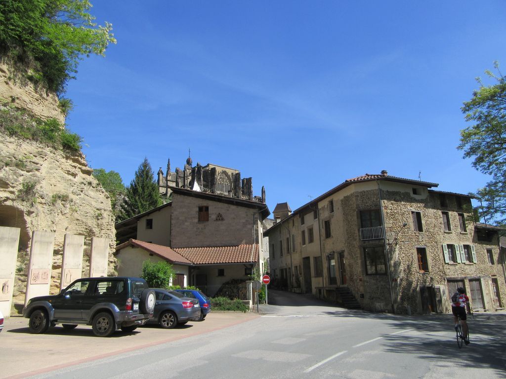 St Antoine l'Abbaye 