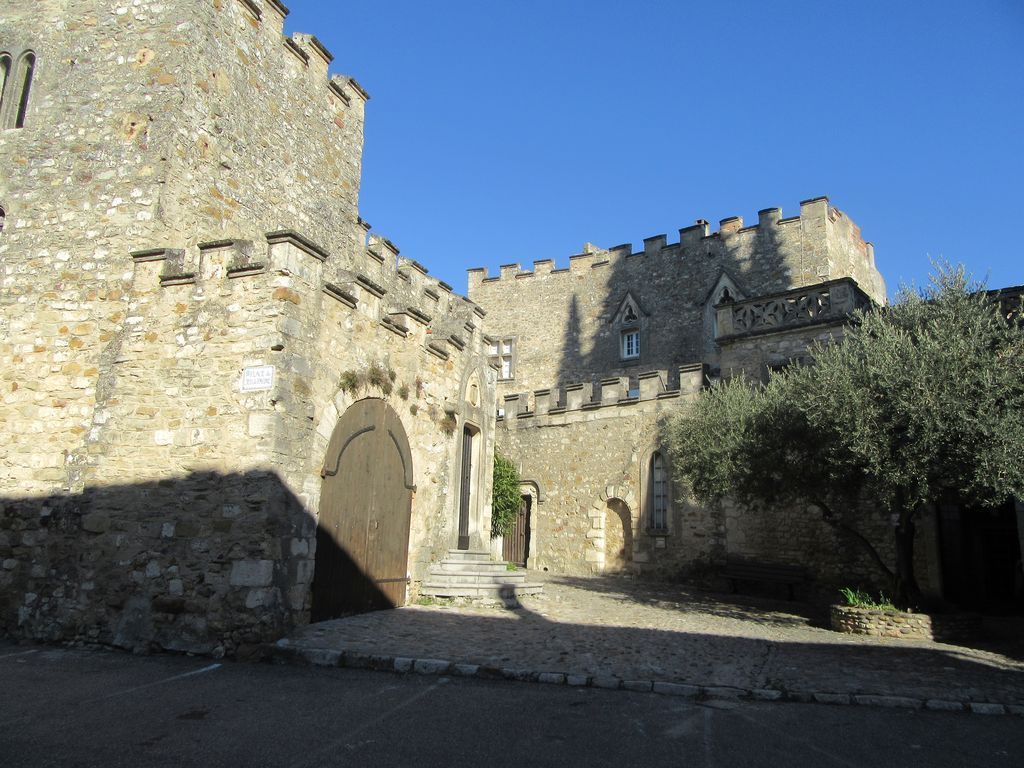 le soleil à Aiguèze