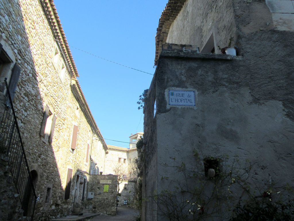 le soleil à Aiguèze