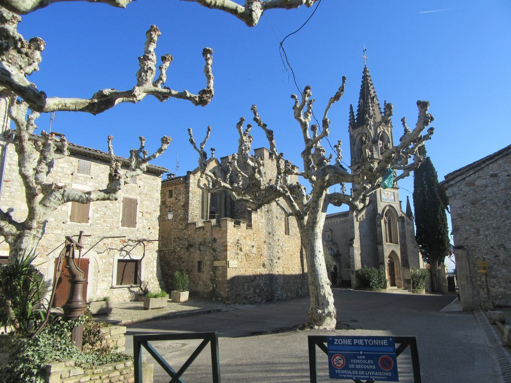 le soleil à Aiguèze