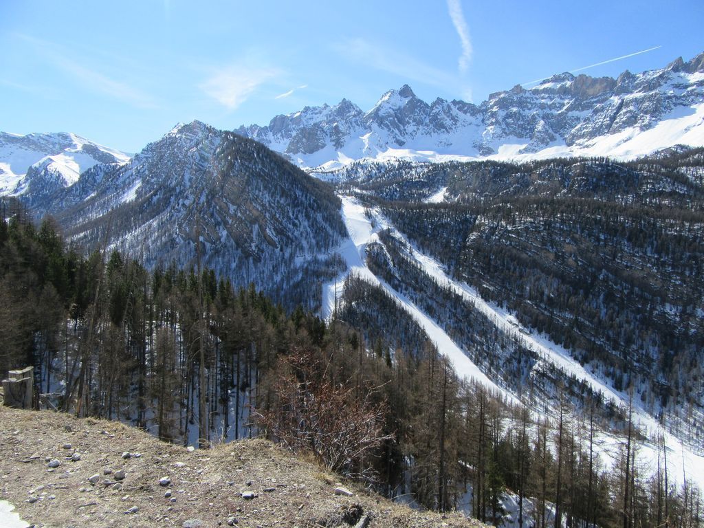 Le ski de piste en face 