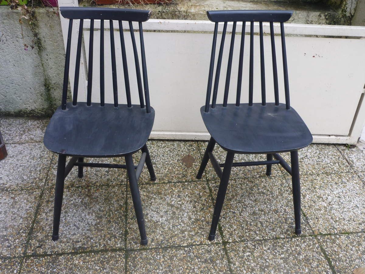 chaises 60 noires