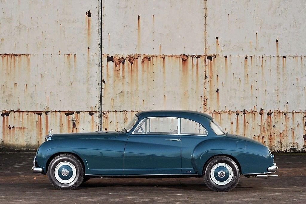 VOITURES DE LEGENDE (499) : BENTLEY  &quot;TYPE R&quot; CONTINENTAL  FRANAY SPORTS SALOON - 1954