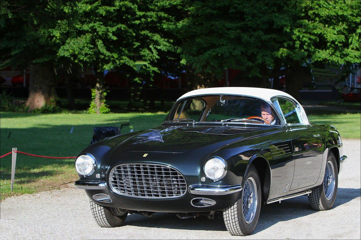 VOITURES DE LEGENDE (555) : FERRARI 250 EUROPA GT VIGNALE BERLINETTA - 1955