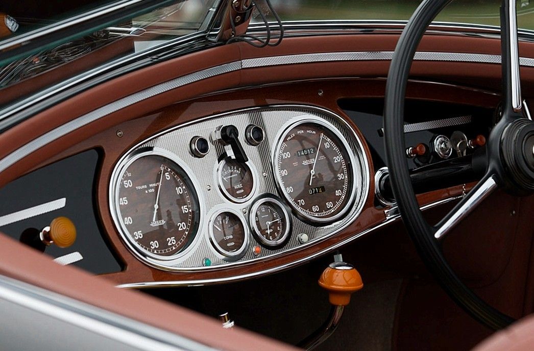 VOITURES DE LEGENDE (1356) : LANCIA ASTURA PININ FARINA "BOCCA" CABRIOLET - 1936