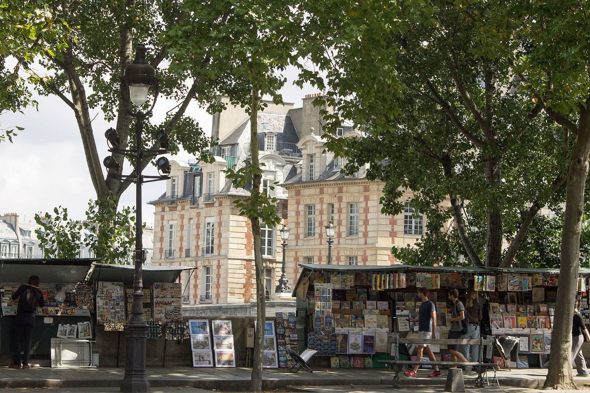 ob_fdf42b_quais-109-bouquinistes-quai-de-conti.jpg