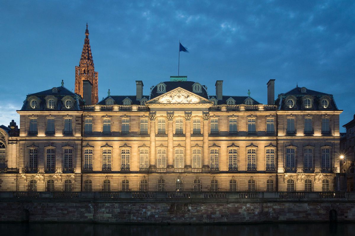 TRESORS DU PATRIMOINE FRANCAIS : STRASBOURG (BAS-RHIN) - LA PALAIS DES ROHAN