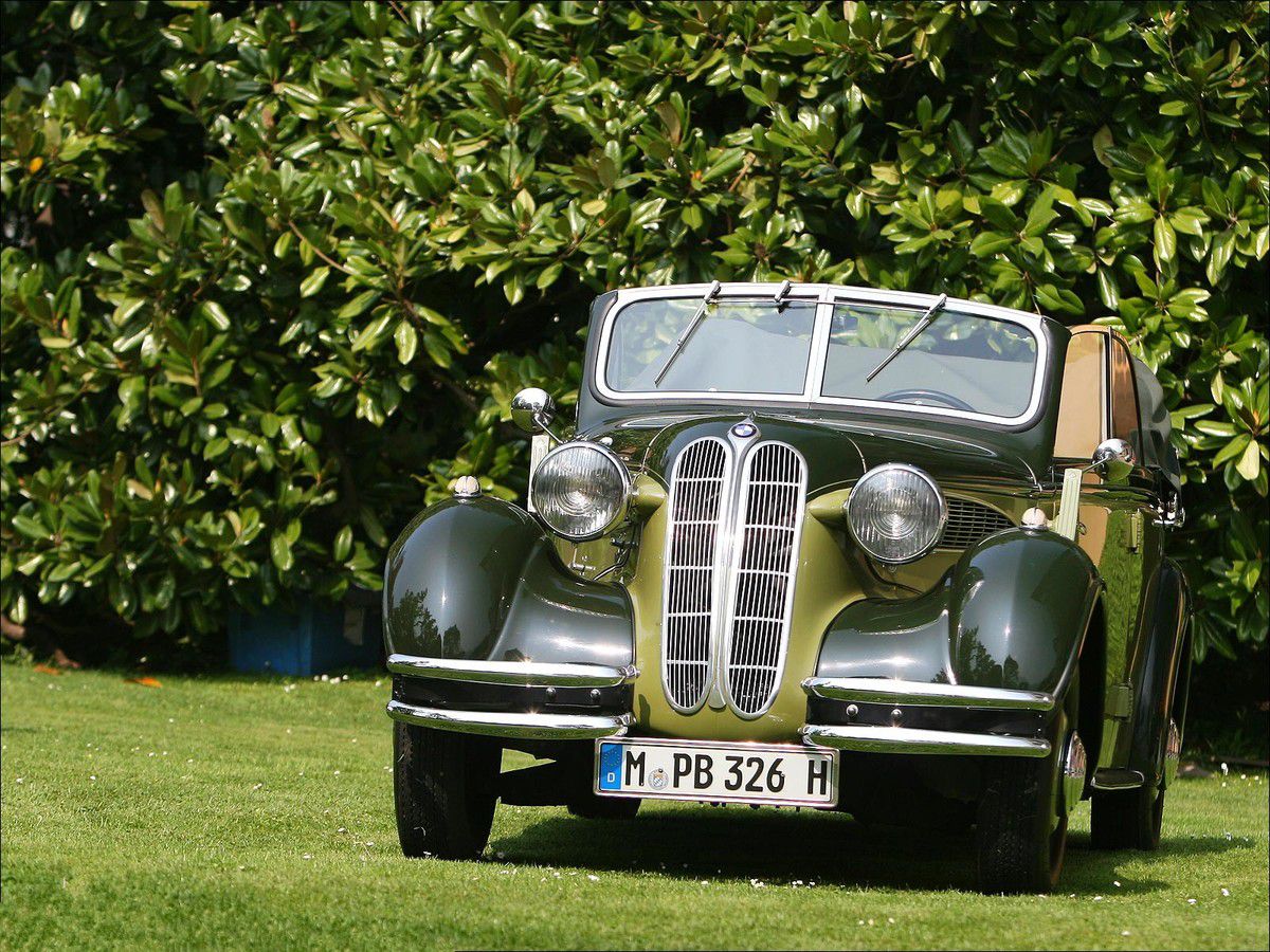 VOITURES DE LEGENDE (962) : BMW 326 CABRIOLET - 1936