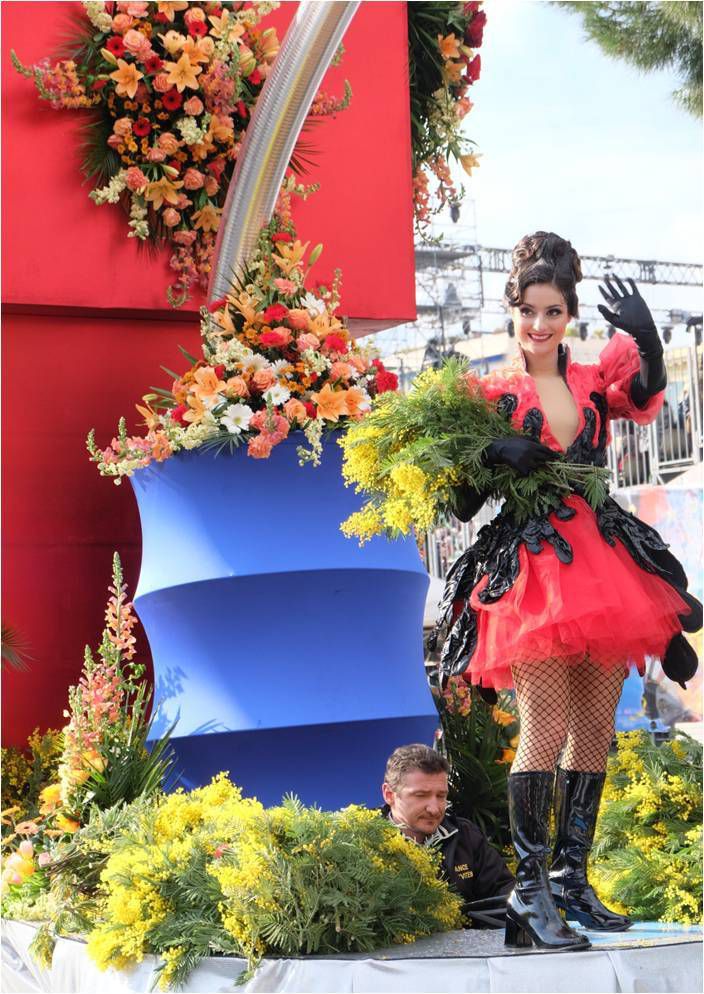 Bataille de fleurs 💐 Carnaval de Nice 2017