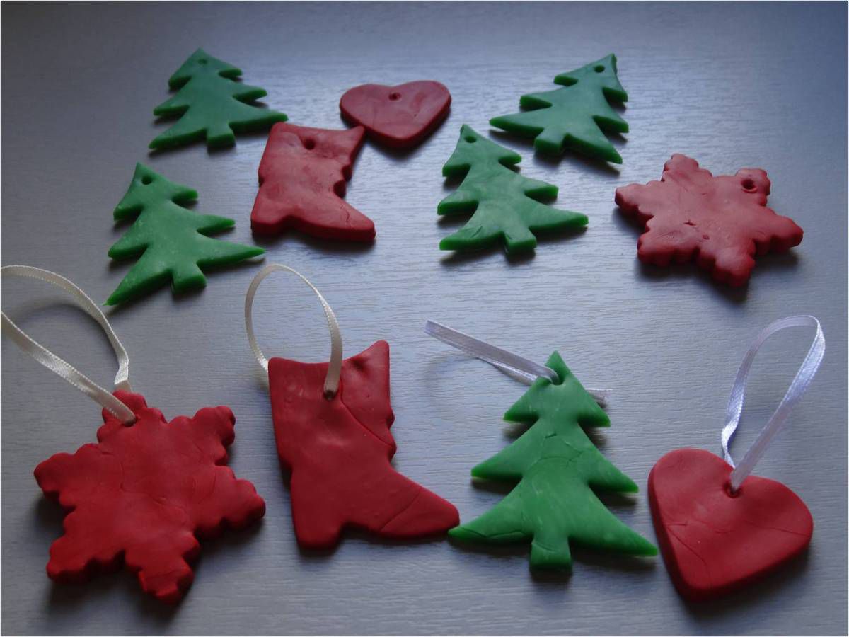 Recette pâte autodurcissante type porcelaine froide, suspensions de Noël,  paillettes. - Petits Crabichounes