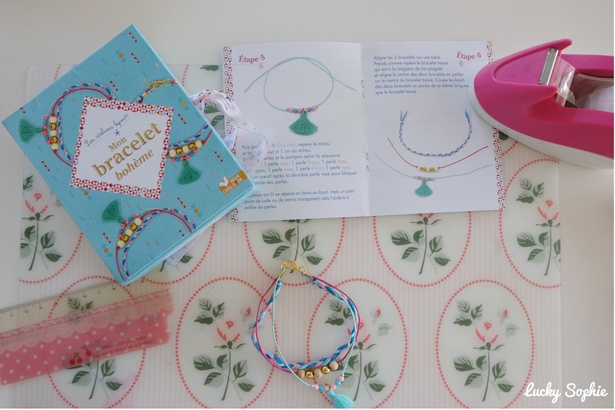 Bracelet en kit pour petite fille (AVEC POMPON) ! A faire soi-même ;-) »  MES PETITES LUBIES