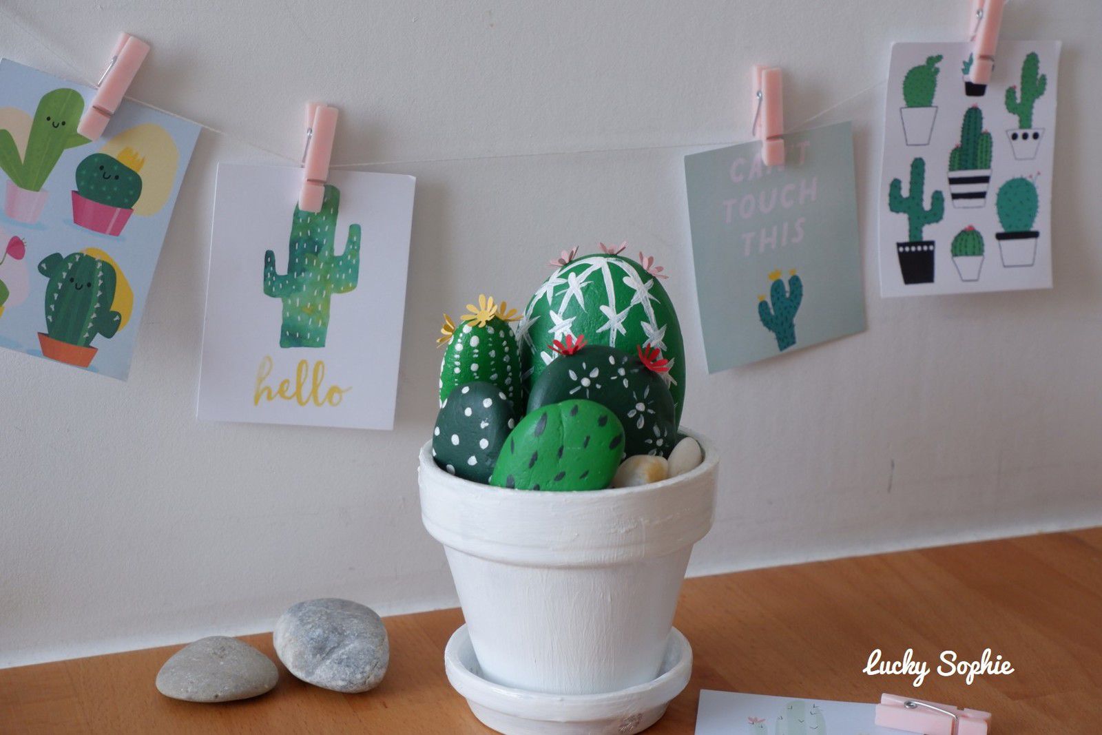 Tuto cactus : peindre des galets pour une déco qui ne manque pas de piquant