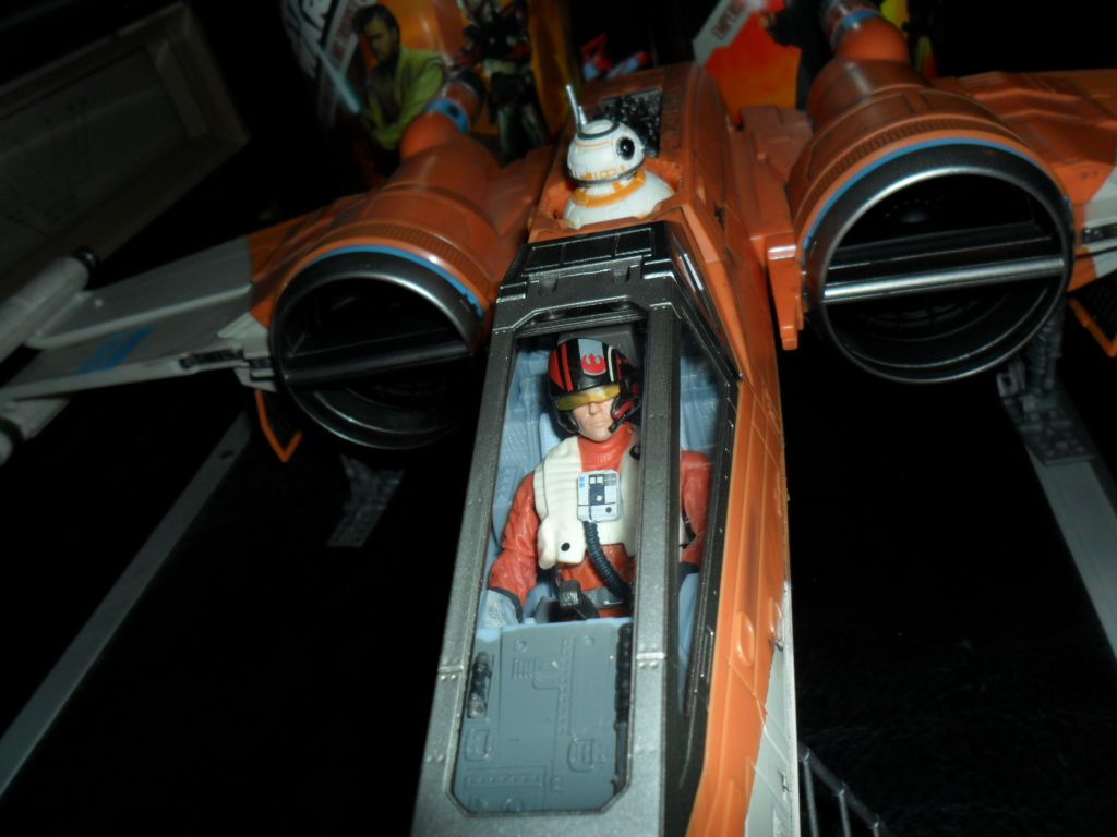 the rise of skywalker poe dameron's xwing fighter