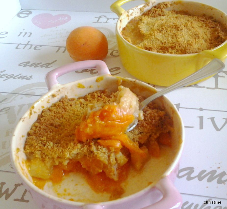 Crumble abricots-beurre de cacahuètes - le blog culinaire pause-nature