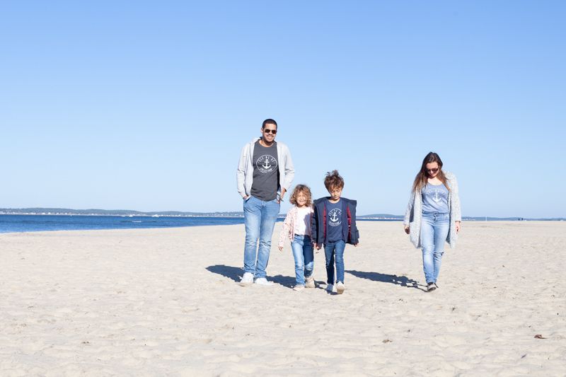 séance photo en famille avec shooting à la plage d'arcachon