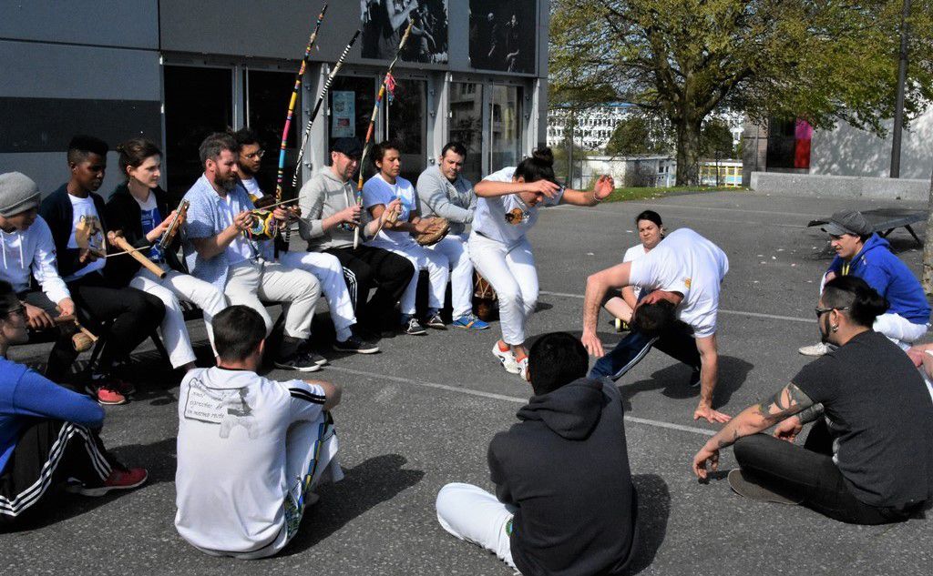 Slam du bagad Penhars, stage de capoeira ... un samedi multiculturel à la MPT de Penhars