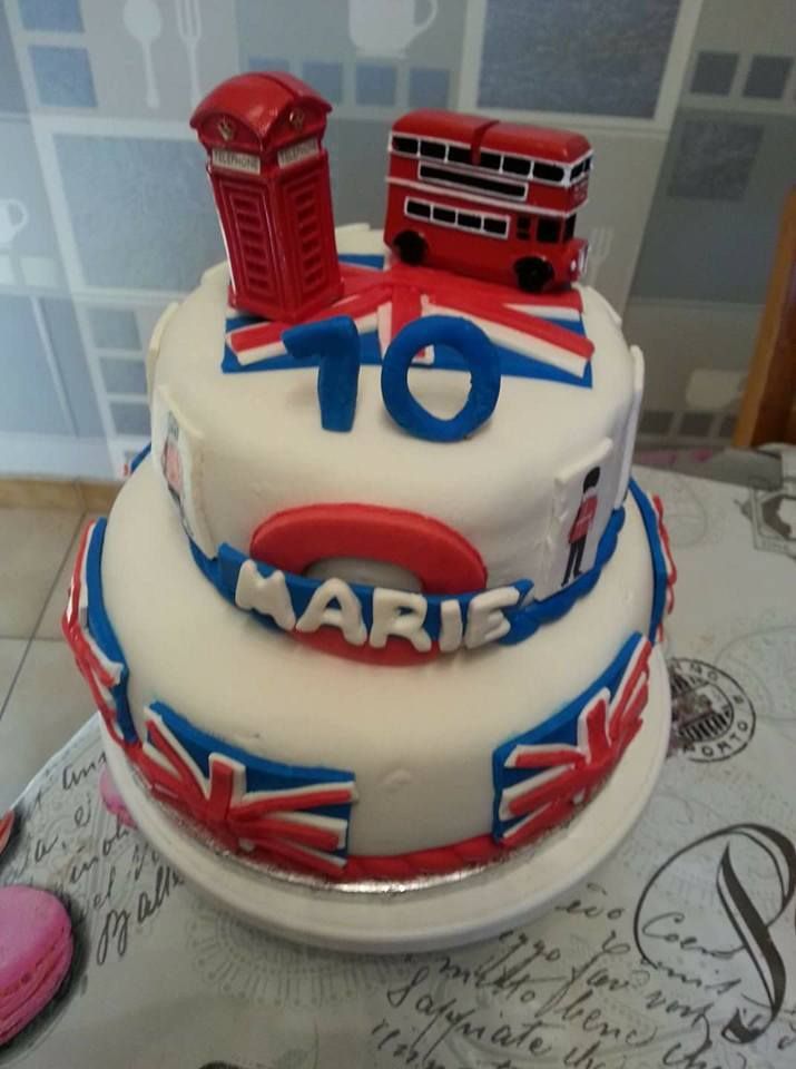 Gateau D Anniversaire Theme London Pour Marie La Cuisine De Rahima Gateau D Anniversaire Theme London Pour Marie La Cuisine De Rahima
