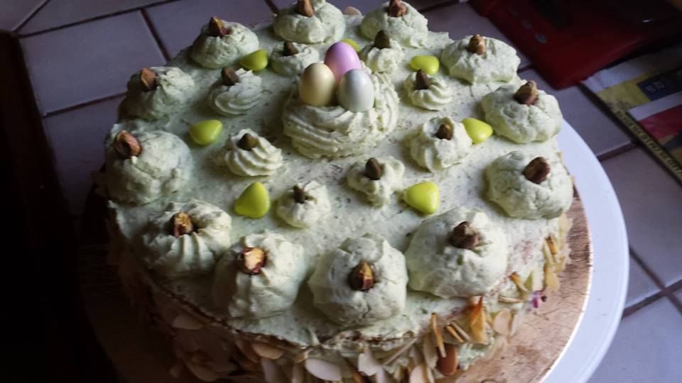 Gateau Framboise Et Pistache De Paques La Cuisine De Rahima Gateau Framboise Et Pistache De Paques La Cuisine De Rahima