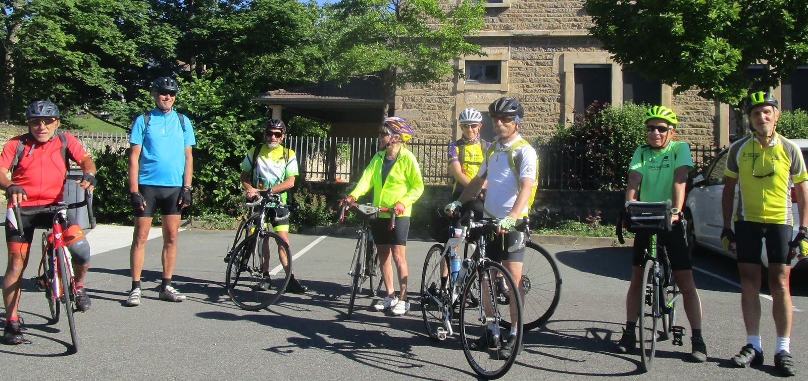 Groupe départ sans Valérie allergique de nouveau aux photos