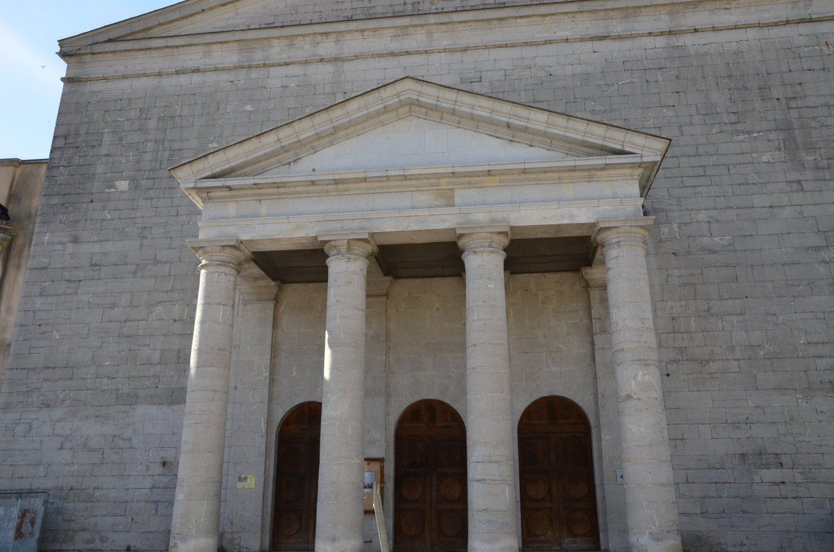 Un temple pour nous rappeler que les Cévennes furent un haut lieu du protestantisme. 