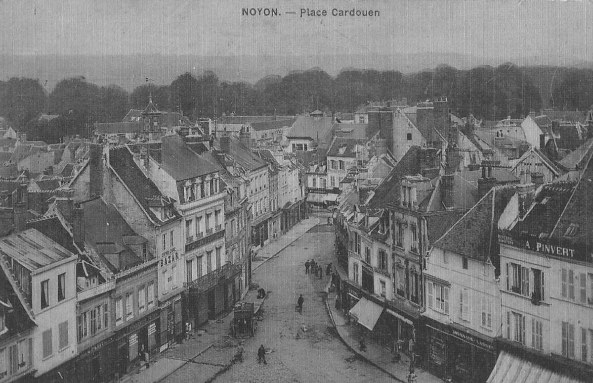 Album - la ville de Noyon (Oise), les places Cordouen