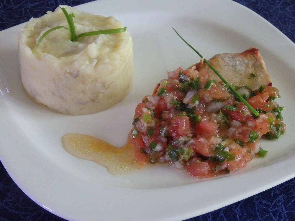 Médaillon de veau, sauce vierge et purée de pommes de terre aux échalotes -  Le blog de Michelle - Plaisirs de la Maison