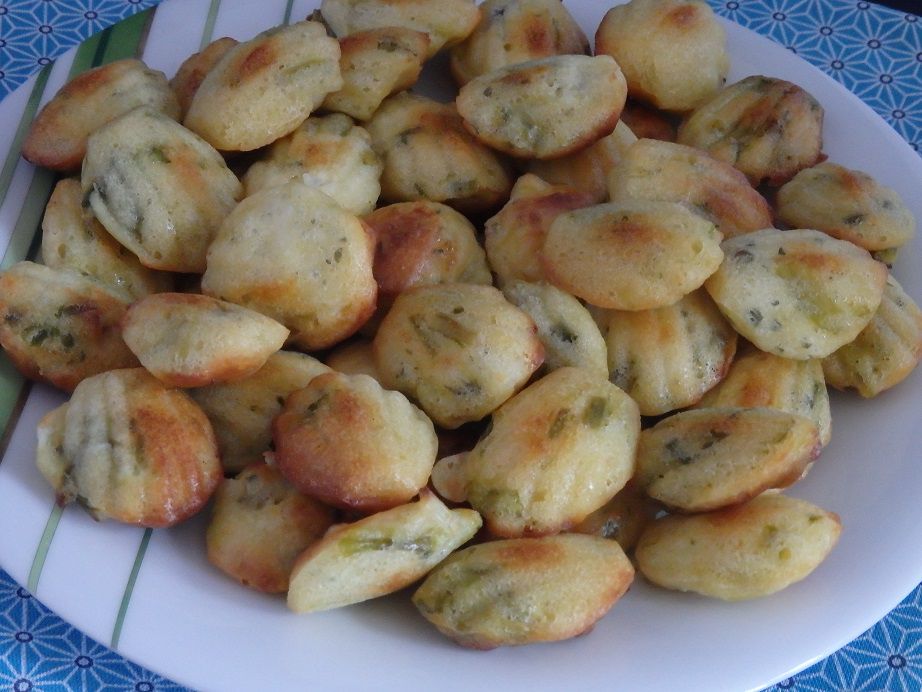 Mini madeleines aux asperges et au Boursin