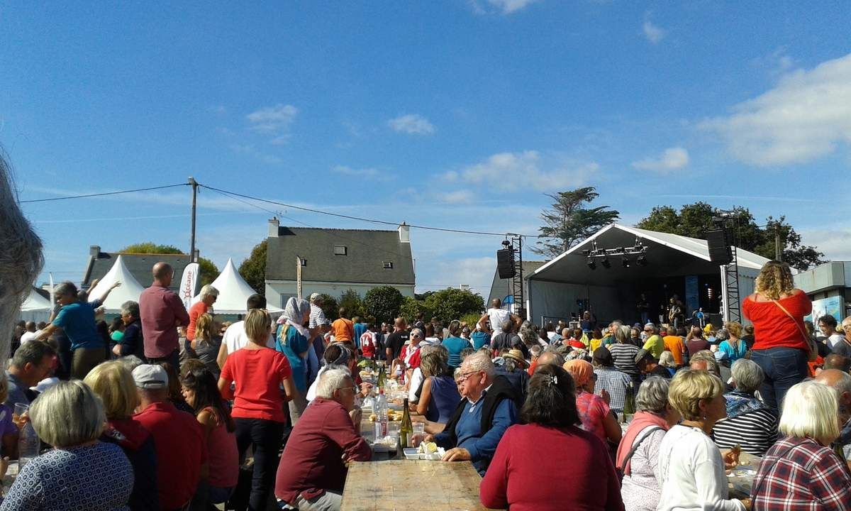 Au repas de clôture