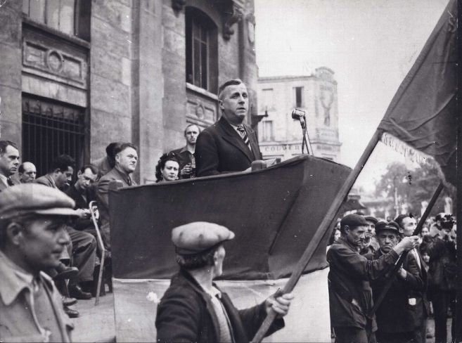Ambroise Croizat prend la parole à un meeting de métallos en grève à Saint-Denis (1947) © DR | IHS CGT Métallurgie 