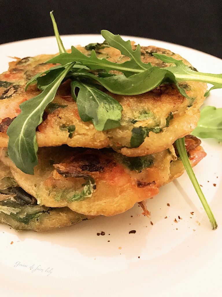 Mofo anana revisité ou beignets de roquette