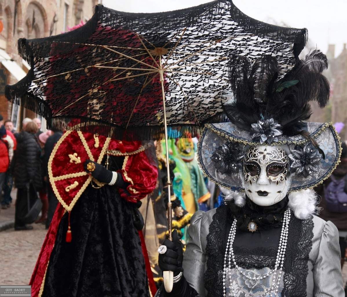 Bruges : Le carnaval vénitien sublime « la Venise du Nord » - Le blog de  nature-ailes.over-blog.com