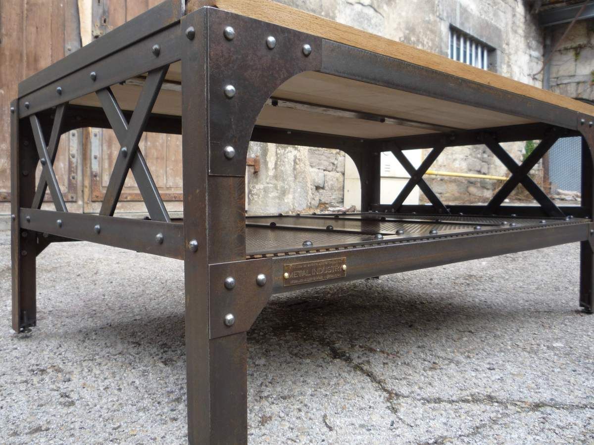 TABLE BASSE MÉTAL RIVETÉE 'EIFFEL' PLATEAUX CHÊNE ET TÔLE AJOURÉE 2017