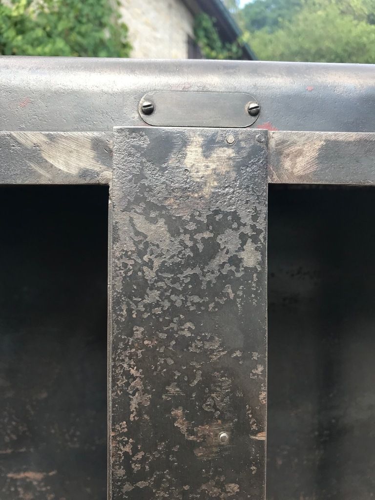 VITRINE PHARMACIE 2 PORTES (OSSATURE SEULE) VERS4 PATINE CANON DE FUSIL