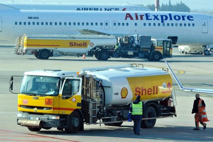 CARBURANTS : Pourquoi le KÉROSÈNE est-il complètement DÉTAXÉ ?