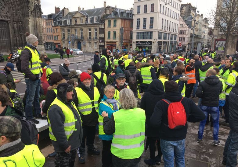 Rouen : les “gilets jaunes” mobilisés pour leur 6e samedi et à Caen aussi -  Ça n'empêche pas Nicolas