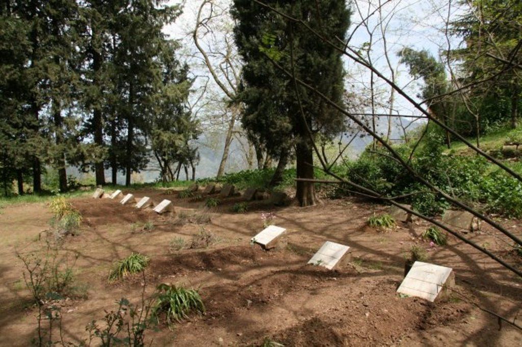 TIBHIRINE, IL Y A 25 ANS, SEPT VIES DONNEES