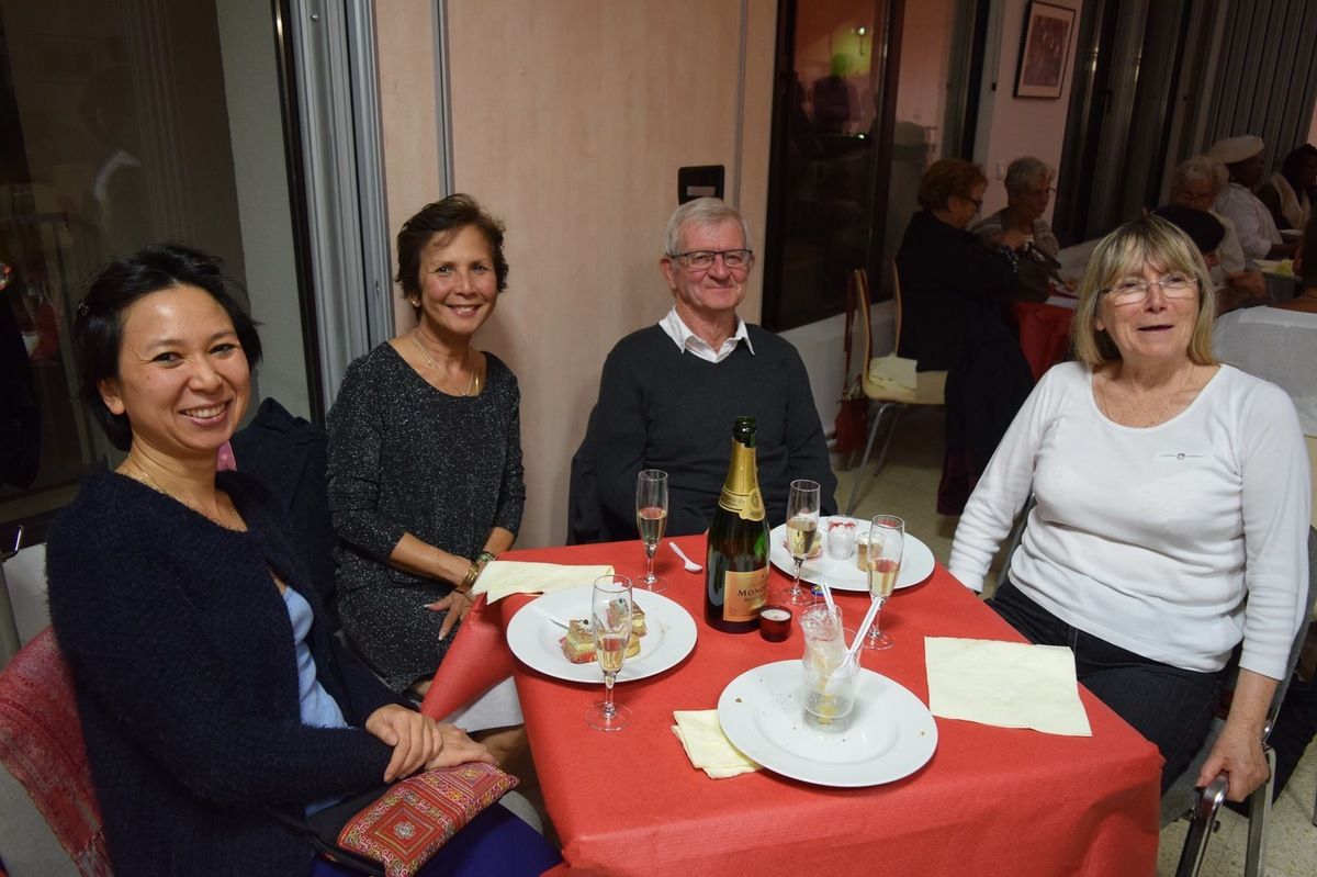Soirée cabaret animée par Pierre Contat et ses amis