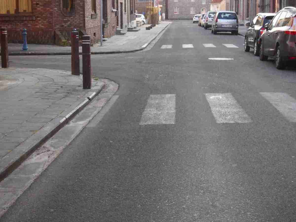 5 interpellations orales du mandataire libéral social Bruno VANHEMELRYCK (DéFI) formulées lors de la réunion du conseil communal chapellois du 29.02.2016